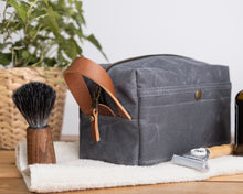 Load image into Gallery viewer, oversized travel dopp kit